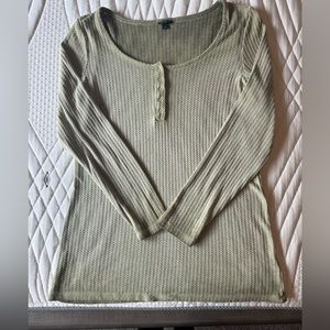 Torrid long sleeved t shirt